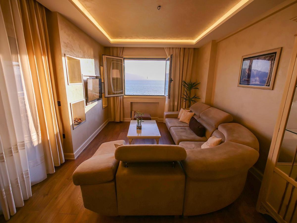Sea Side Apartment Vlore Exterior photo